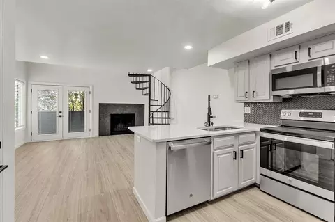 11550 N May Ave #F207, Oklahoma City, OK 73120