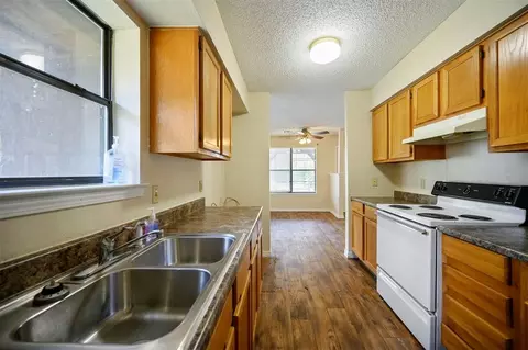 Kitchen - 507 N Bock St, Broken Bow, OK 74728 photo 1 of 1