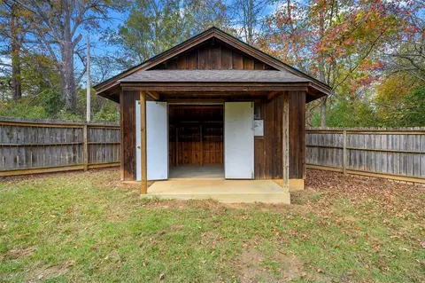 Exterior - 507 N Bock St, Broken Bow, OK 74728 photo 9 of 12