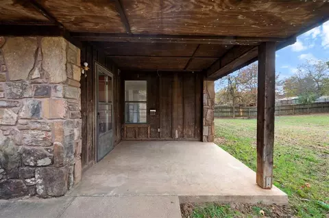 Exterior - 507 N Bock St, Broken Bow, OK 74728 photo 5 of 12