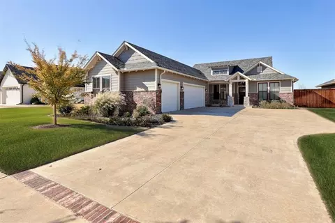 13401 Cobblestone Curve Rd, Oklahoma City, OK 73142