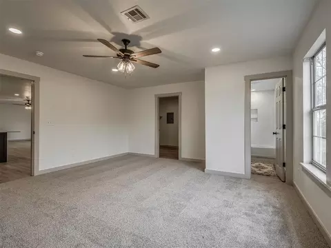 Living - 2085 Fox Ln, Tuttle, OK 73089 photo 7 of 7