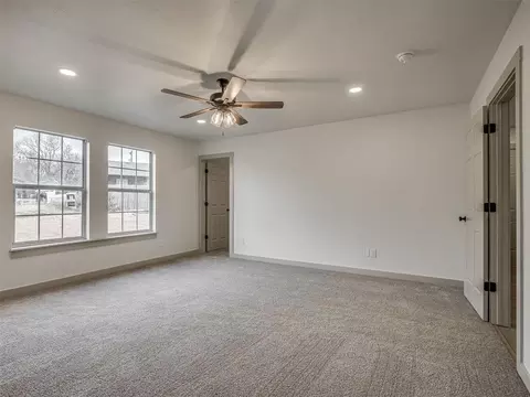 Bedroom - 2085 Fox Ln, Tuttle, OK 73089 photo 3 of 5