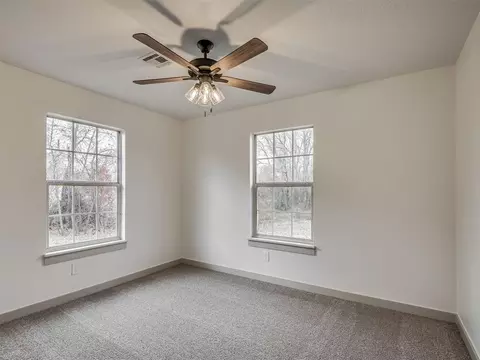 Bedroom - 2085 Fox Ln, Tuttle, OK 73089 photo 5 of 5