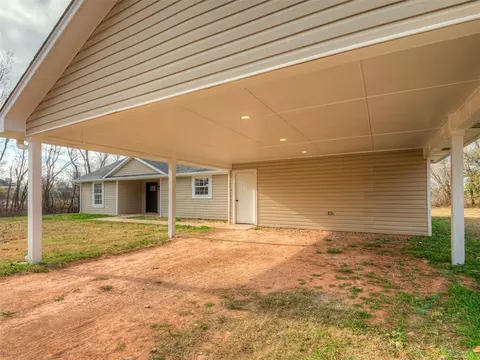 Other - 2085 Fox Ln, Tuttle, OK 73089 photo 2 of 5