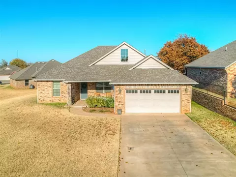 1858 N Main St, Blanchard, OK 73010