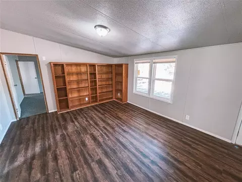 Living - 18912 E College Ave, Coyle, OK 73027 photo 3 of 3