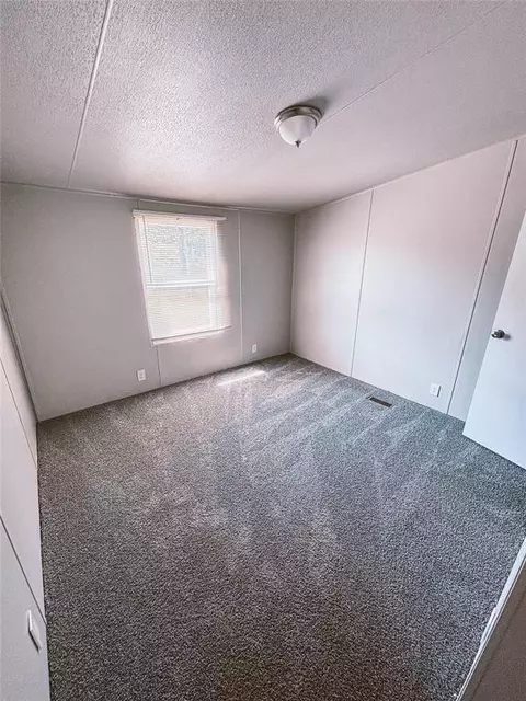 Bedroom - 18912 E College Ave, Coyle, OK 73027 photo 2 of 3