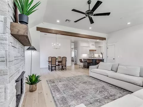 Living - 1806 Barrington Dr, Norman, OK 73071 photo 1 of 3