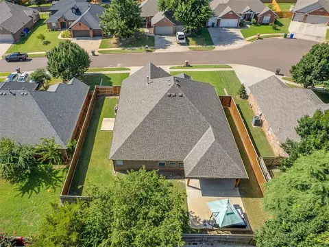 View/Area - 1806 Barrington Dr, Norman, OK 73071 photo 3 of 3