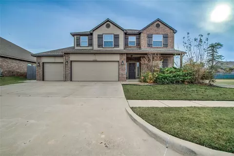 11232 NW 105th St, Yukon, OK 73099