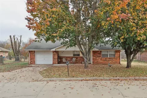 407 Butler Dr, Shawnee, OK 74804