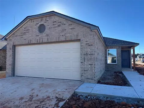 800 NE 103rd St, Oklahoma City, OK 73131