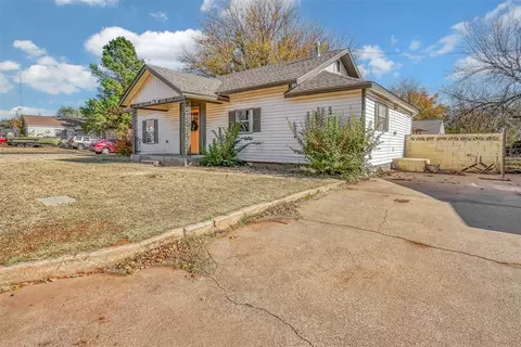 622 N Boone Ave, Elk City, OK 73644