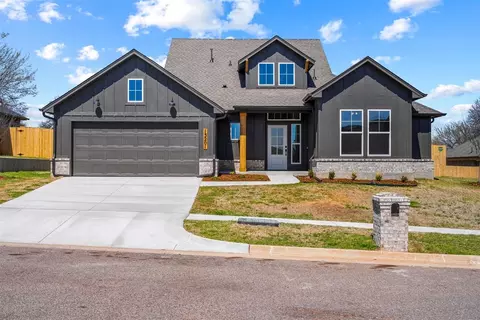 13201 Red Oak Dr, Choctaw, OK 73020