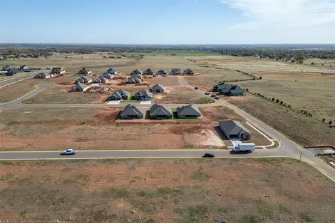 1154 Mahogany Ln, Piedmont, OK 73078