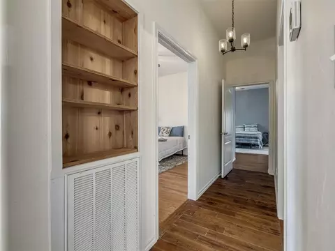 Entry Way - 9300 Pine Ave, Spencer, OK 73084 photo 2 of 2