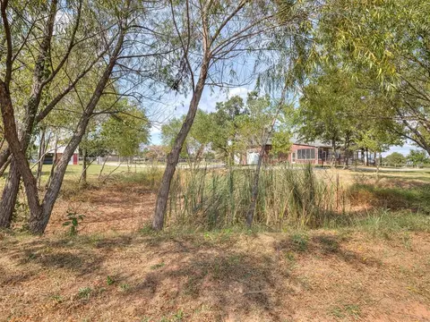 Exterior - 9300 Pine Ave, Spencer, OK 73084 photo 8 of 8
