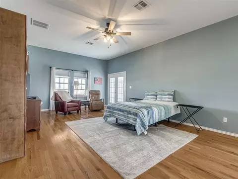Bedroom - 9300 Pine Ave, Spencer, OK 73084 photo 3 of 5