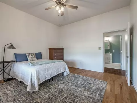 Bedroom - 9300 Pine Ave, Spencer, OK 73084 photo 1 of 5