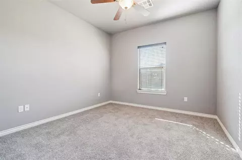 Bedroom - 20644 Landmark Dr, Harrah, OK 73045 photo 8 of 10
