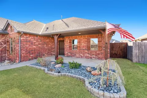 20644 Landmark Dr, Harrah, OK 73045