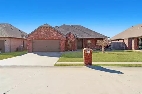 Exterior - 20644 Landmark Dr, Harrah, OK 73045 photo 3 of 7