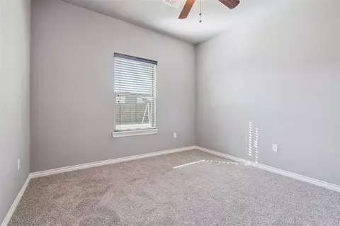 Bedroom - 20644 Landmark Dr, Harrah, OK 73045 photo 10 of 10