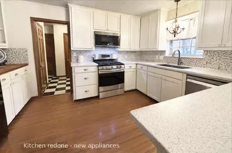 Kitchen - 818 Mockingbird Ln, Norman, OK 73071 photo 2 of 2