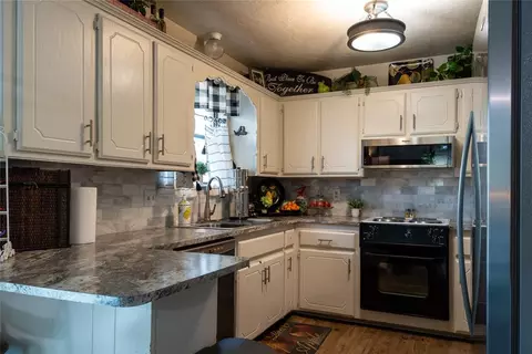 424 N Cherryvale Rd, Edmond, OK 73003 photo 5