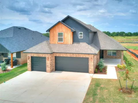 209 Sage Brush Way, Edmond, OK 73025