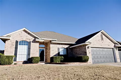 7700 Sandlewood Dr, Oklahoma City, OK 73132
