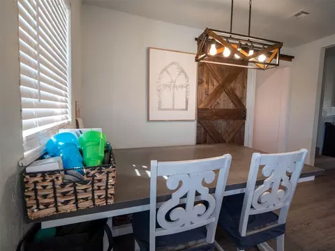 Dining - 355807 E 1010 Rd, Prague, OK 74864 photo 2 of 2