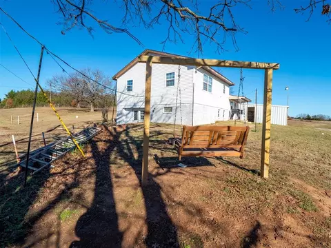 Exterior - 355807 E 1010 Rd, Prague, OK 74864 photo 2 of 3