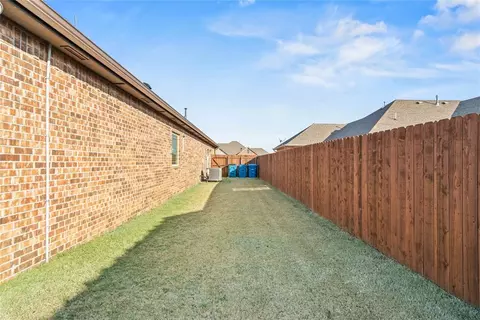 Exterior - 1441 Antler Ridge Rd, Tuttle, OK 73089 photo 5 of 5