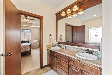 Bath - 1441 Antler Ridge Rd, Tuttle, OK 73089 photo 3 of 3