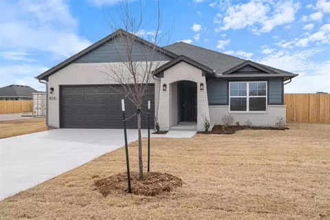 454 Emmy Jean Dr, Blanchard, OK 73010
