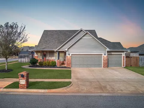 11125 SW 32nd St, Yukon, OK 73099