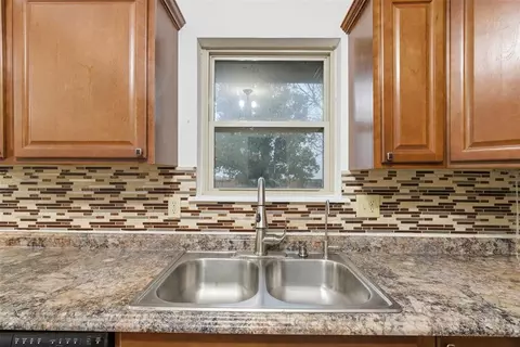 Kitchen - 612 NE 14th St, Moore, OK 73160 photo 3 of 5