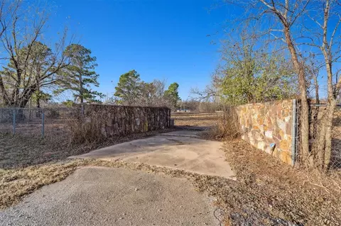 8701 Nyswonger Rd, Jones, OK 73049