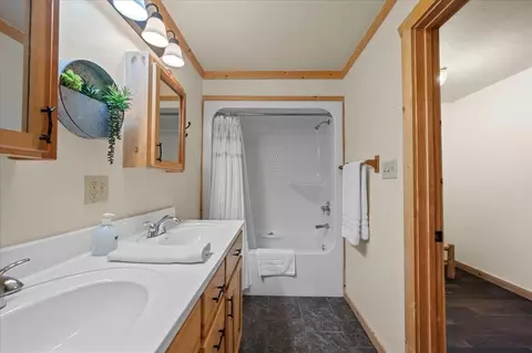 Bath - 302 Orca Rd, Broken Bow, OK 74728 photo 3 of 5