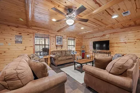Living - 302 Orca Rd, Broken Bow, OK 74728 photo 2 of 2