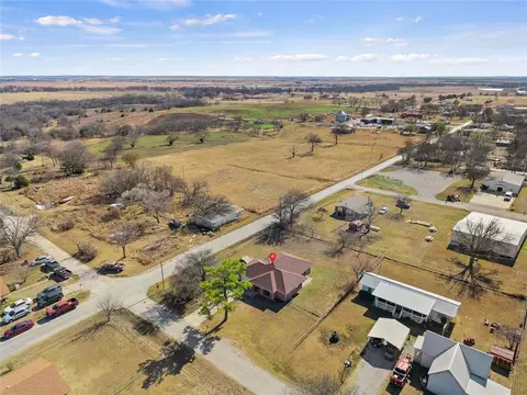 View/Area - 419 E F St, Ringling, OK 73456 photo 5 of 7