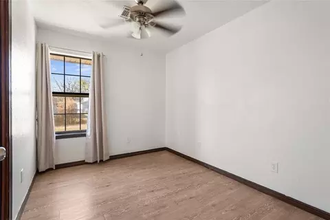 Bedroom - 419 E F St, Ringling, OK 73456 photo 5 of 6