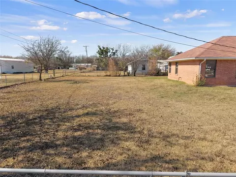 Other - 419 E F St, Ringling, OK 73456 photo 2 of 3