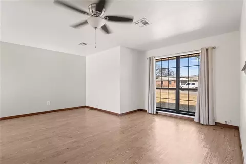 Living - 419 E F St, Ringling, OK 73456 photo 1 of 5