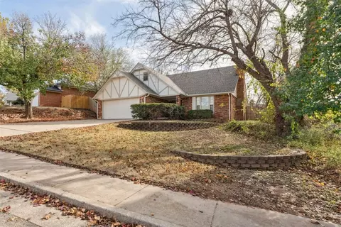 1208 Cedar Ridge Rd, Edmond, OK 73013