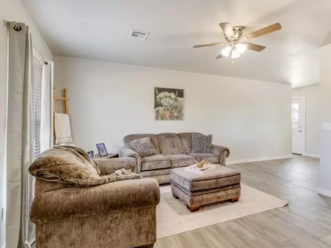 Living - 528 Eischen Ave, Okarche, OK 73762 photo 1 of 2