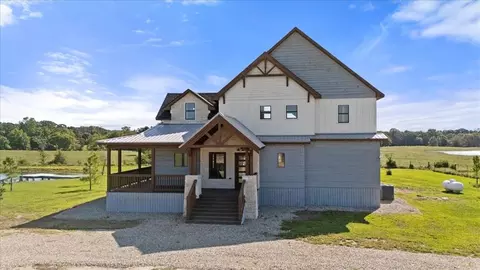 18 Deer Valley Cir, Broken Bow, OK 74728