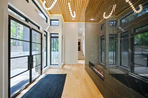 Entry Way - 116 Starfish Rd, Broken Bow, OK 74728 photo 2 of 3